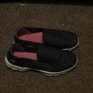 Sketchers go walk -3